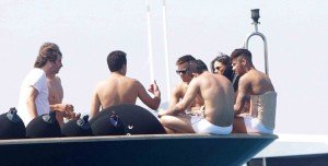 Injured Soccer Star Neymar Tries to Enjoy Luxury Yacht 