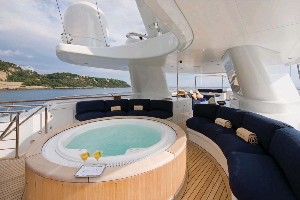 superyacht madsummer (owned by jeffrey soffer and elle macpherson)'s deck jacuzzi